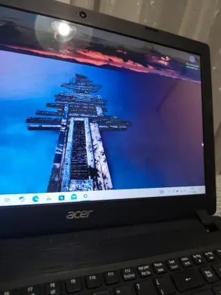 Ordenador portátil Acer negro