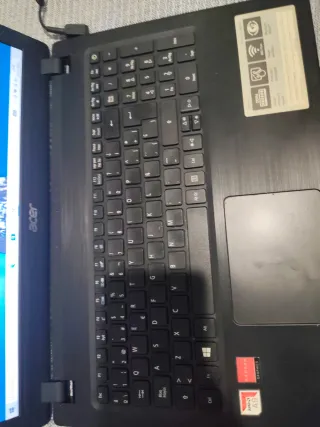 Ordenador portátil Acer negro