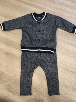 Chándal niño gris y negro 62 cm