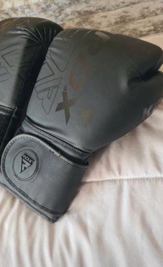 Luvas de Boxe RDX Pretas