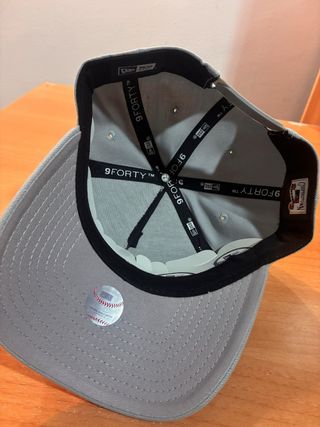 Gorra New Era Gris