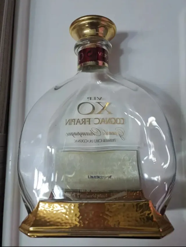 Botella Vacía Cognac Frapin XO Adorno Oro 24k
