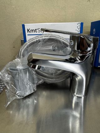 Rubinetto lavabo + rubinetto bidet in acciaio