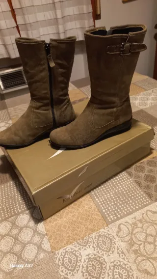 Stivali donna vera pelle scamosciata