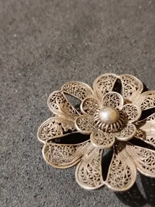 Broche de Plata Filigrana Flor