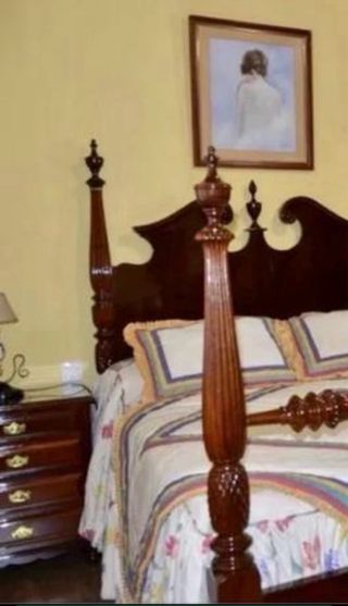 Juego de cuarto madera oscura