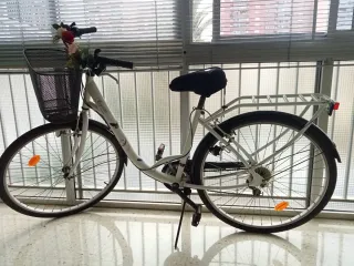 Bicicleta de paseo mujer City 300