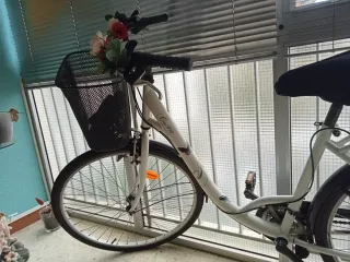 Bicicleta de paseo mujer City 300