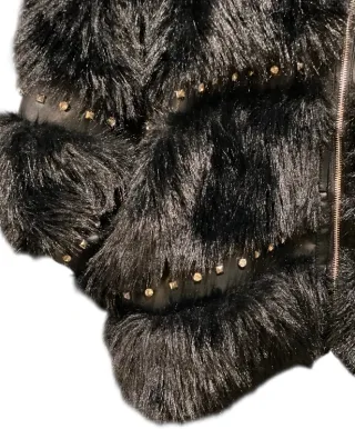 Chaquetón Pelo Negro Cuero Tachuelas Talla M