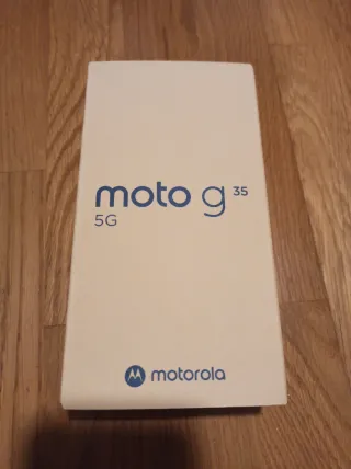 Motorola Moto G35 5G 128GB Caja