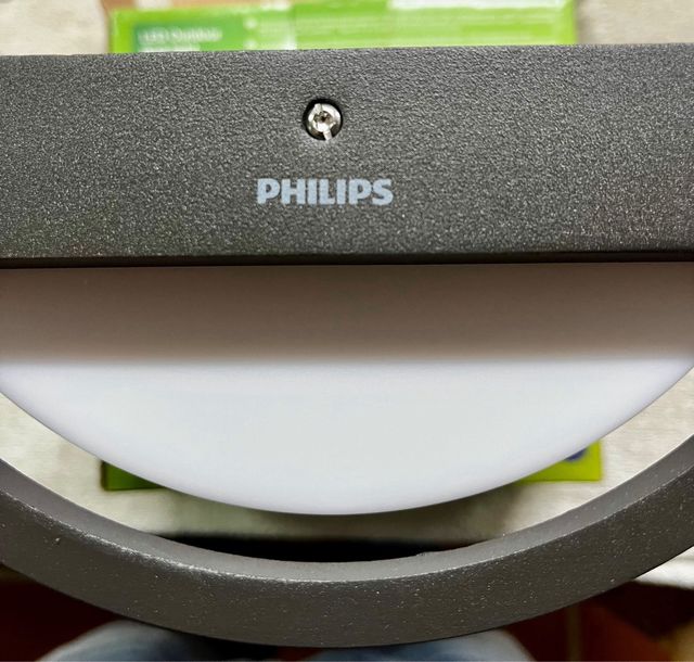 Aplique LED Philips Exterior Samondra Antracita