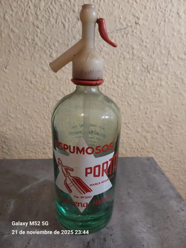 Antico sifone per spumanti Porta