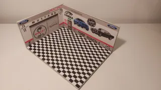 Diorama Ford Mustang Taller