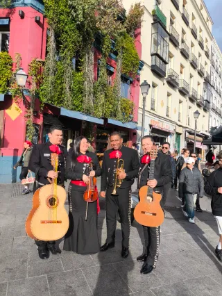 Mariachi renacer