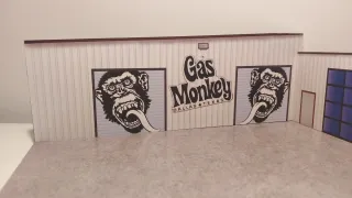 Diorama Gas Monkey