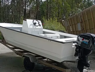 Barco planeadoras desde 5 metros a 9 en fueraborda