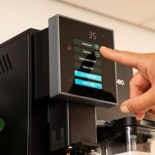 Cafetera Cecotec Cremmaet Compactccino nueva