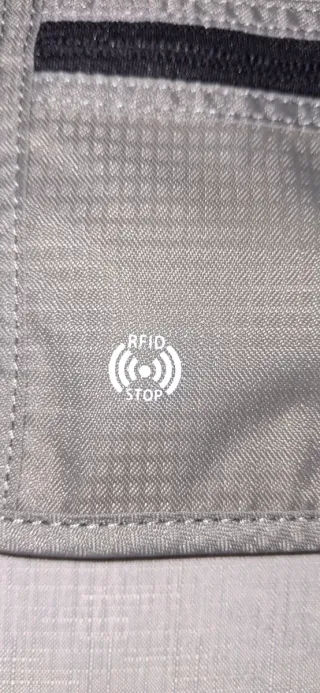 Bolso de cuello RFID