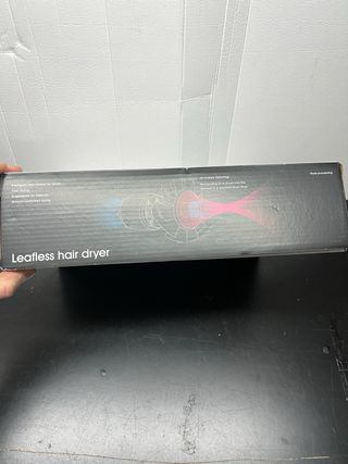 Asciugacapelli 5 in 1 modello dyson "Leafless hair