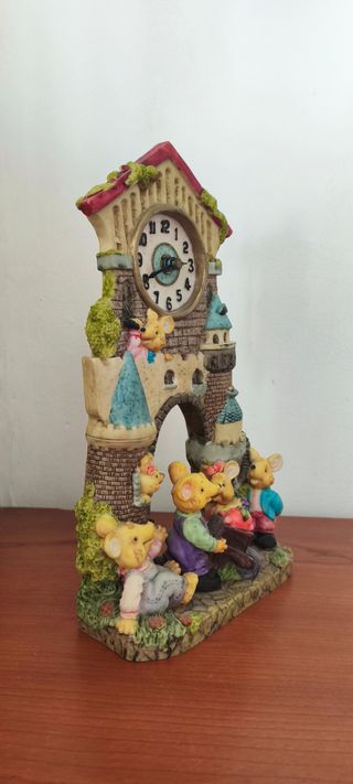 Orologio da tavolo per bambini con castello e topolini