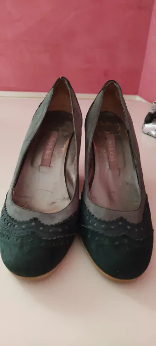 Zapatos de ante verde y gris