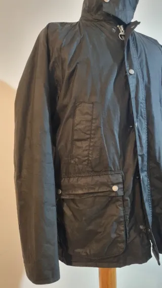 Barbour Beacon Bedale Chaqueta Wax Negra