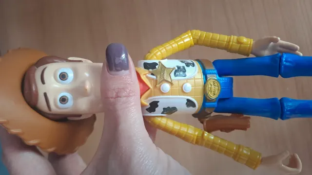 Vecchia action figure Woody di Toy Story
