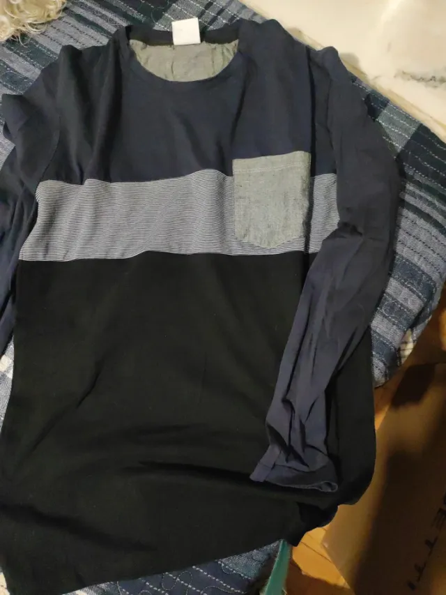 Camiseta Zara chico manga larga