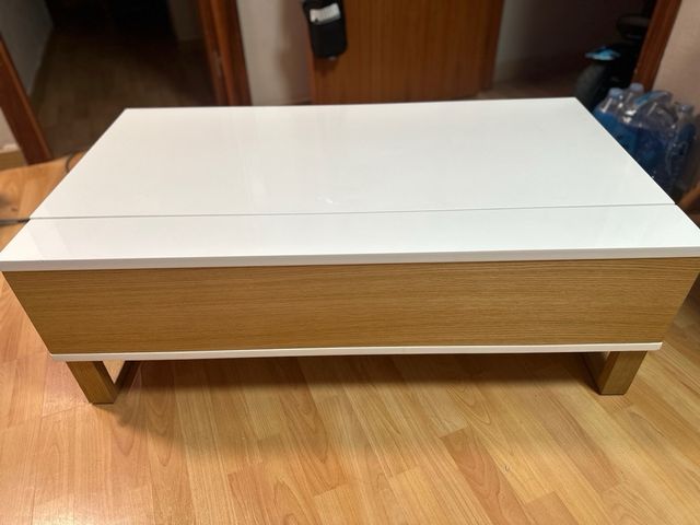 Mesa de centro blanca perlada, regulable altura.