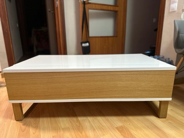 Mesa de centro blanca perlada, regulable altura.