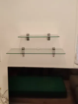 Scaffali in vetro per parete