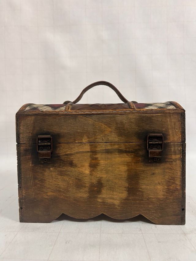 Antica cassa in legno