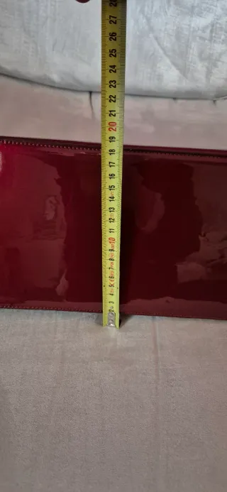 Borsa a spalla grande in vernice borgogna elegante