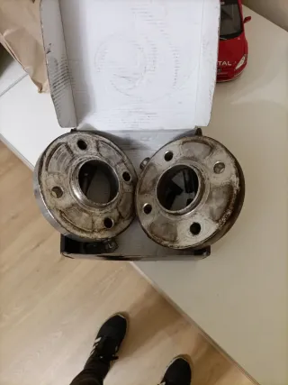 Separadores PSA 20mm con tornillería