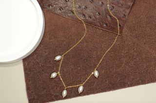 Collar de perlas hecho a mano