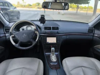 Mercedes-Benz Clase E 2005