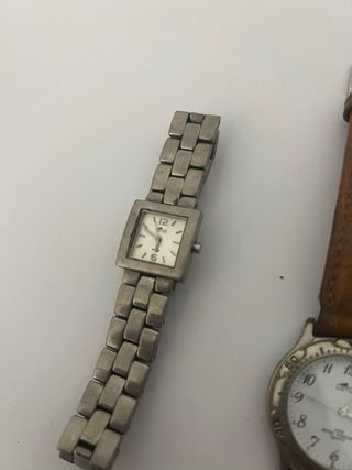 Lote 2 relojes Lotus hombre y mujer