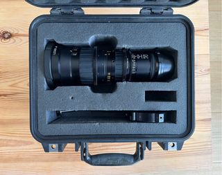 Lente Angenieux HR 7-81mm T2.4 - PL Mount - S16