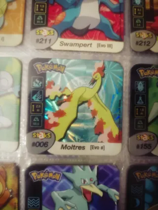 Álbum Pokémon Staks Panini
