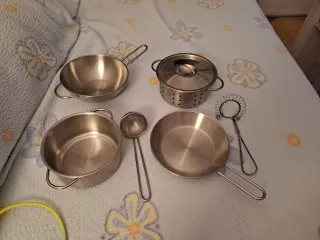 Batería de cocina infantil metálica