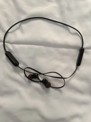 Auriculares JBL TUNE 125BT Negros y Marrones