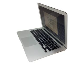 portatil apple apple macbook air core i5 1.8 13 (2017) (a1466)