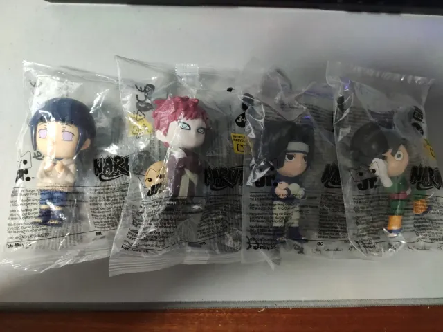 Burger King Naruto 4 figuras de colección.