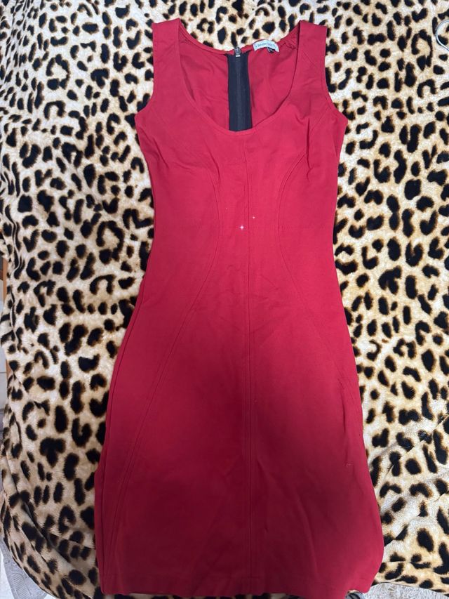 Vestido rojo con cremallera