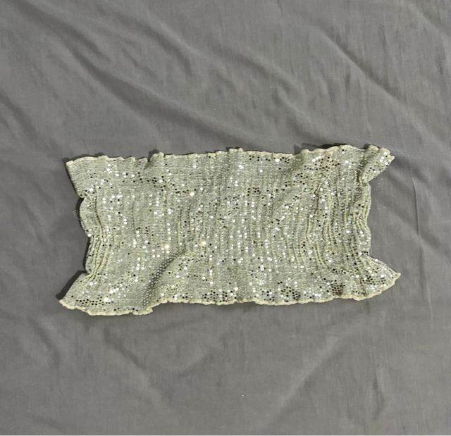 Top lentejuelas plateadas