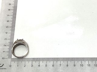 sello oro 18k con diamante de laboratorio