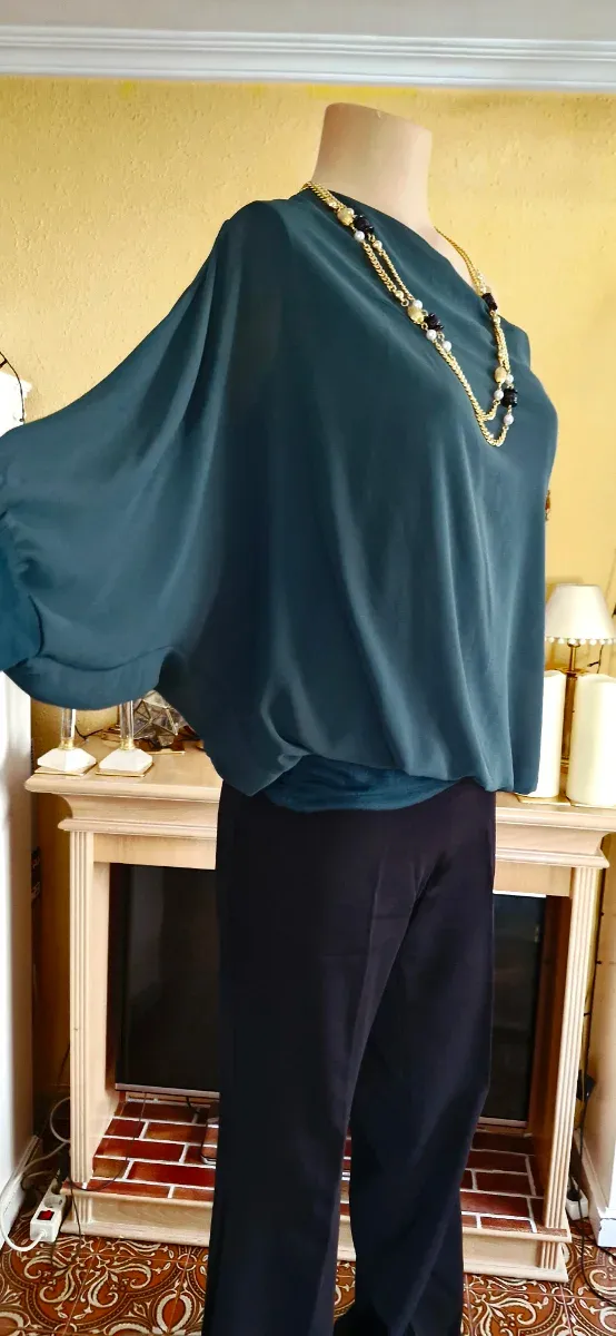 Blusa elegante verde escura ou verde petróleo