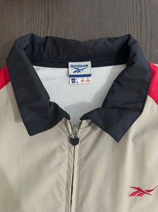 Chaqueta Reebok Gris y Roja