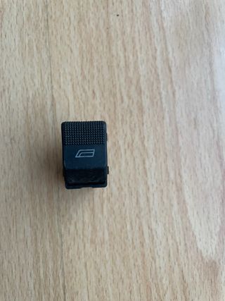 Pulsador Elevalunas Coche