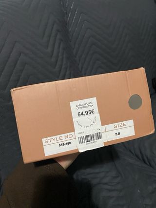 Zapatos de tacón blancos brillo